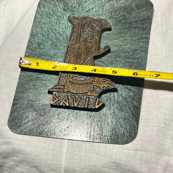 Vintage Mid Century King David Of Judaism Green Brass/ Bronze Wall Mount - Picture 4 of 7
